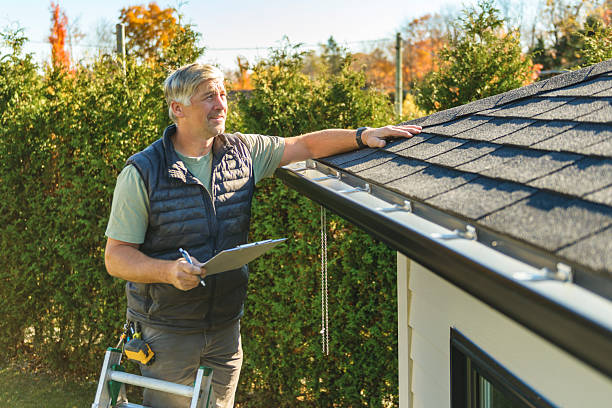 Professional Roof Repair technician working in Yreka, CA
